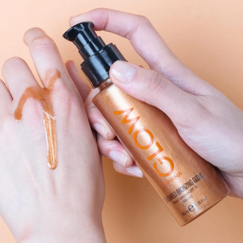 Wanna Glow - Luminous Bronzing and Moisturizing Dry Oil